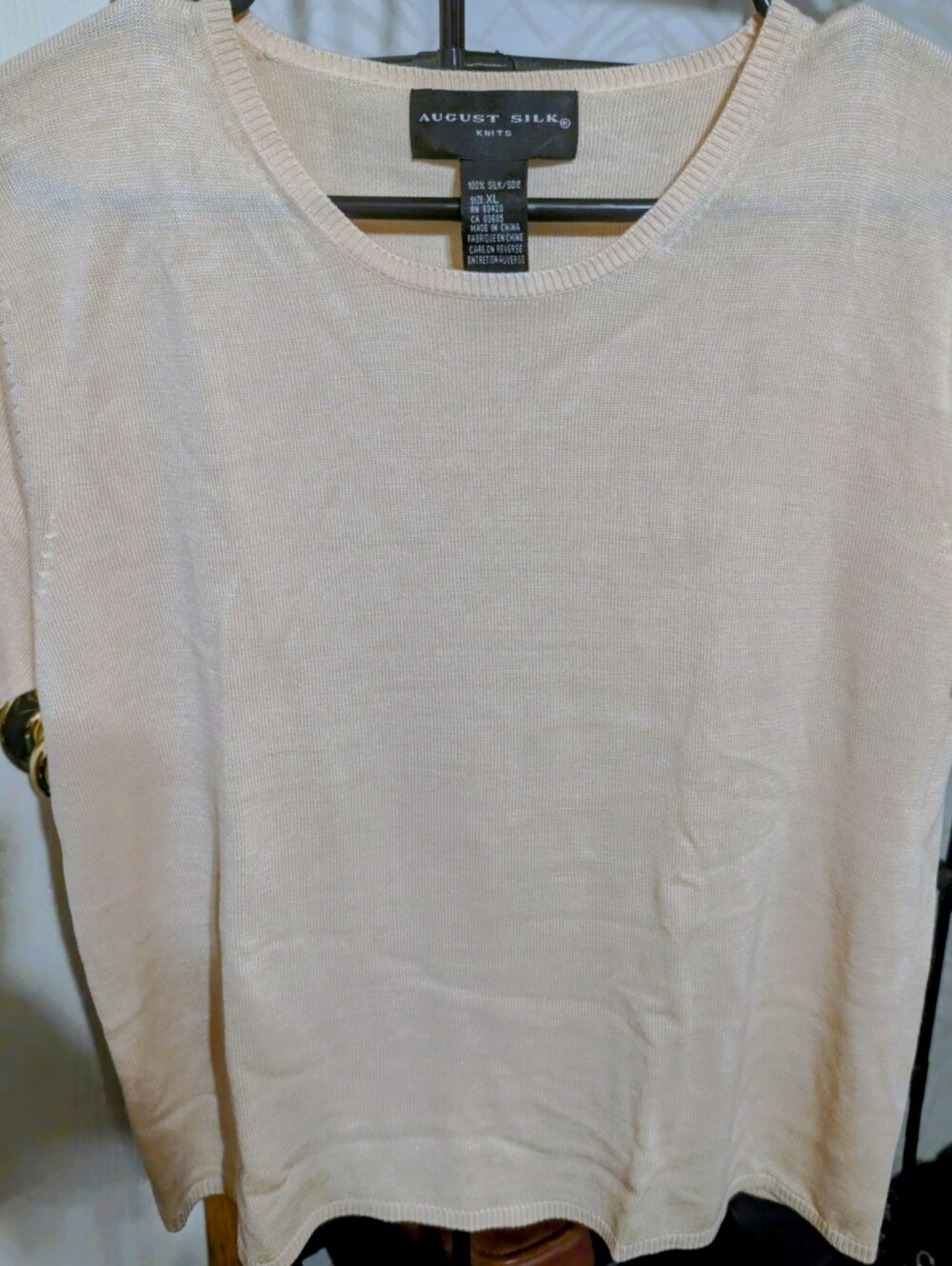August Silk Cream Short-Sleeve Knit Sweater. 100% Silk Size XL